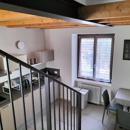 La Casa Della Ada 게스트하우스 3*