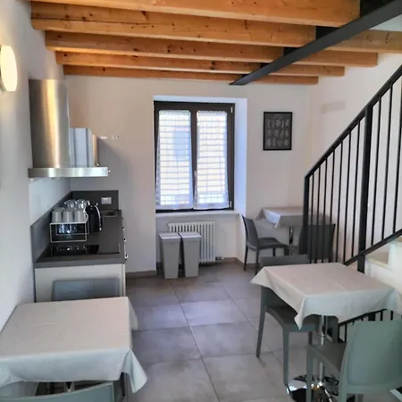 بيت ضيافة La Casa Della Ada